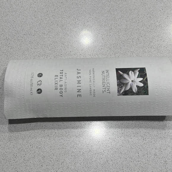 Intelligent Nutrients - Jasmine Total Body Oil / Elixir - 50ML BNWT - Picture 10 of 10